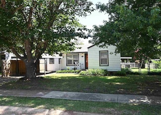 2936 Parish St, Wichita Falls, TX 76308