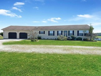 3702 S Pine Ridge Rd, Birdseye, IN 47513