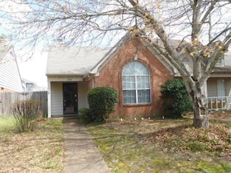 1774 Beaver Trail Dr, Cordova, TN 38016
