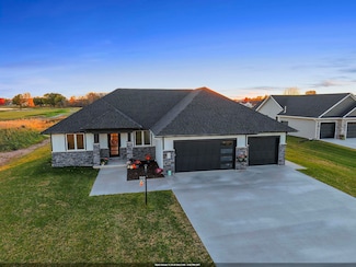 302 Kerrigan Dr, Wrightstown, WI 54180