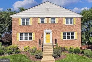 6572 Flagmaker Ct, Falls Church, VA 22042