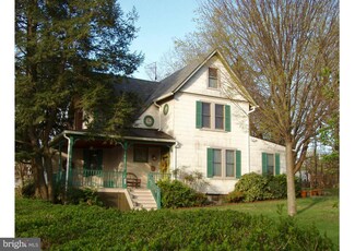 506 Hazlett Ave, Baltimore, MD 21229