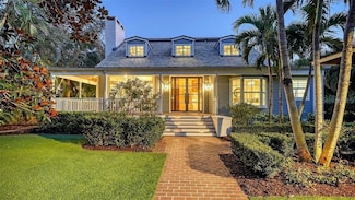 1774 Cherokee Dr, Sarasota, FL 34239