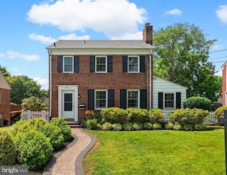 9922 Rogart Rd, Silver Spring, MD 20901