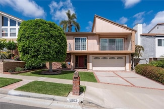 2932 Oakwood Ln, Torrance, CA 90505