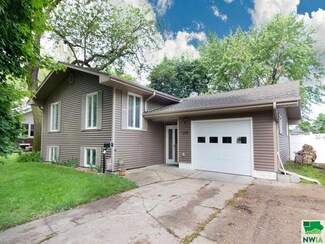 1300 13th St, Onawa, IA 51040