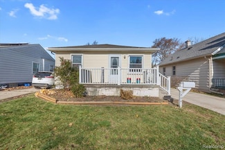 1404 Liberty Ave, Lincoln Park, MI 48146