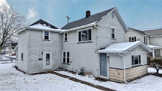 136 3rd St SW, Strasburg, OH 44680
