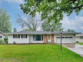 54 66th Way NE, Minneapolis, MN 55432