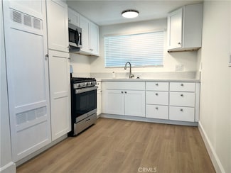 717 W Provential Dr Unit D, Anaheim, CA 92805