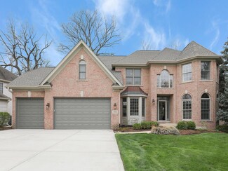 1965 Cool Creek Dr, Saint Charles, IL 60174