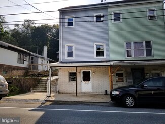 314 E Main St, Tremont, PA 17981