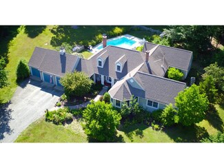 39 S Brook Cir, Newbury, NH 03255