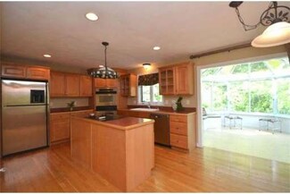 2111 Anne Cir, Dighton, MA 02715