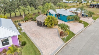 3239 Red Tail Hawk Dr, Auburndale, FL 33868