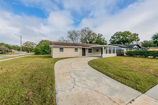 5049 Elese St, Orlando, FL 32811