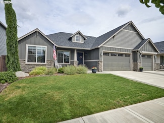 5704 NE 132nd St, Vancouver, WA 98686