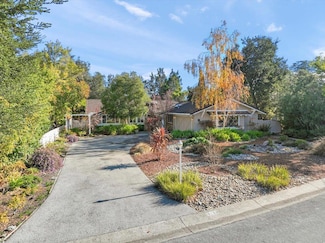 119 N Avalon Dr, Los Altos, CA 94022