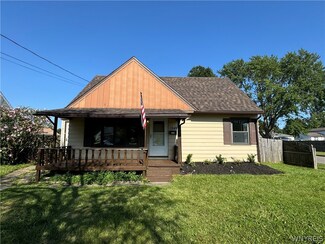 1549 98th St, Niagara Falls, NY 14304