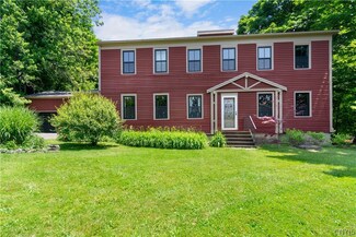 302 North St, Manlius, NY 13104