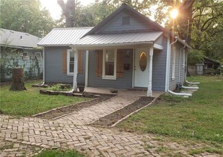 324 S Catalpa St, Pittsburg, KS 66762