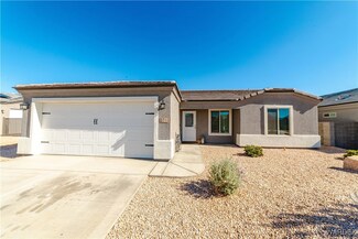 2711 E Estrella Vista, Hualapai, AZ 86409