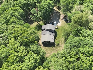 28749 Jet Rd, Macon, MO 63552