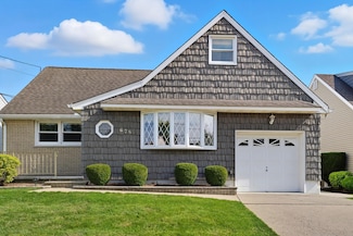 678 9th St, Secaucus, NJ 07094