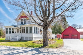 5 Maple St, Newbury, VT 05081