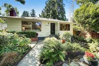 4045 30th Ave W, Seattle, WA 98199