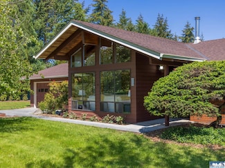52 W Pheasant Ln, Sequim, WA 98382