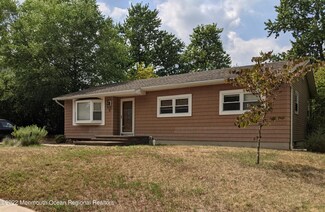 8 Vermont Ave, Jackson, NJ 08527