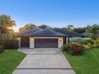 17 Huntley Ct, Haines City, FL 33844