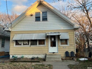 3304 NE Madison Ave, Peoria, IL 61603