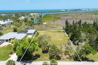 85 Green Dolphin Dr N, Placida, FL 33946