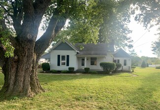 235 S Main St, New Holland, OH 43145