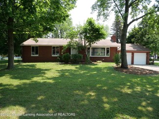 1319 S Main St, Eaton Rapids, MI 48827