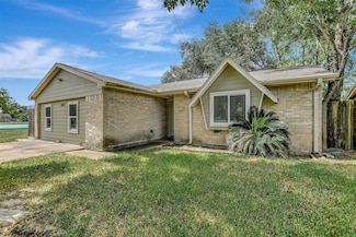 4809 Beechaven St, Houston, TX 77053