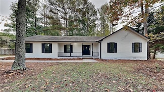 245 Southmoor Cir, Stockbridge, GA 30281
