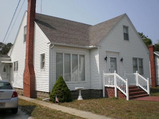 3533 Ridge Rd, Chincoteague Island, VA 23336