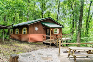 18768 Indigo Ln, Rockbridge, OH 43149
