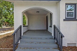 678 Linwood Ave, Jacksonville, FL 32206