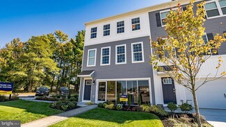 16 Stanton Rd, Mount Holly, NJ 08060