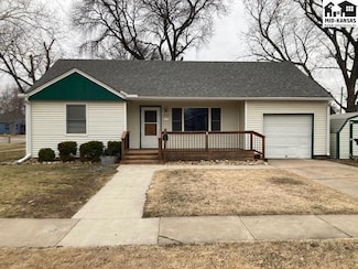 218 S Fisher St, McPherson, KS 67460