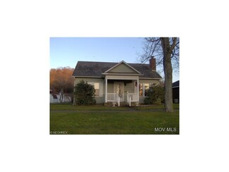 1204 2nd St, Saint Marys, WV 26170