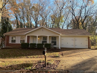 816 La Feil Dr, Ballwin, MO 63021