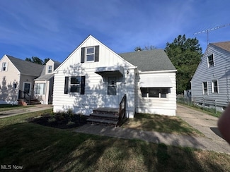 445 E 275th St, Euclid, OH 44132