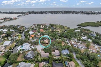 1809 Buccaneer Terrace, Sarasota, FL 34231