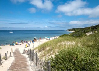 25 N Vine Ln, West Tisbury, MA 02568