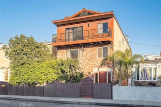 66 Santa Ana Ave, Long Beach, CA 90803